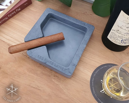 [AS0607002] Ashtray Cigar LFL Monad Anthra