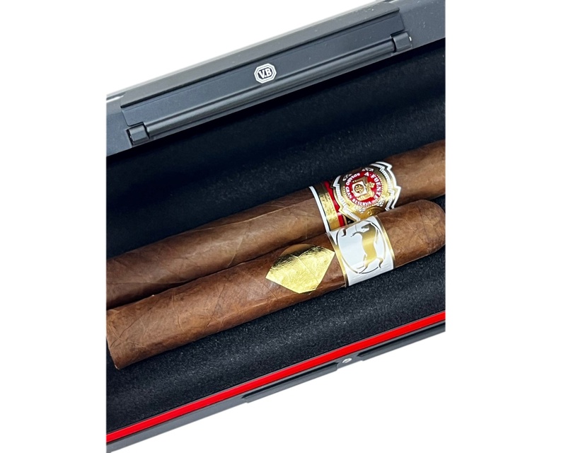 [HTRB2BLK] Travel Humidor VB Alu Stripes Black 5 Cigars